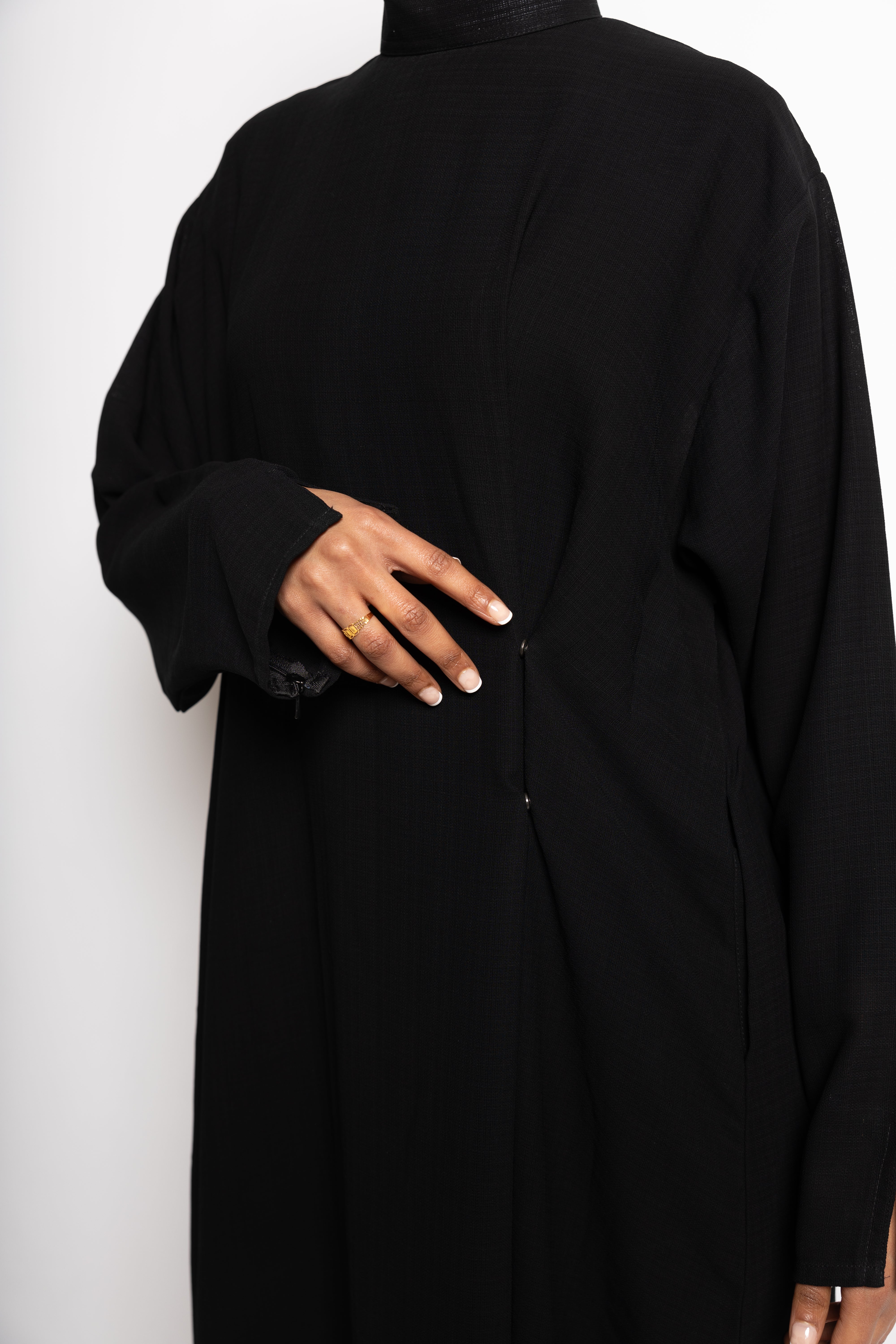 Cinch Abaya