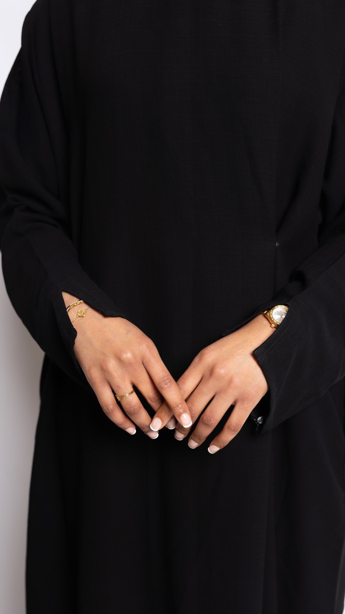 Cinch Abaya